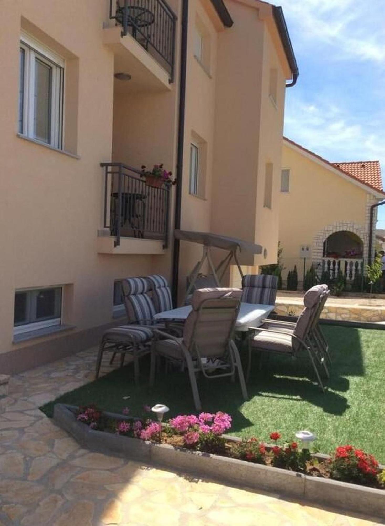 Apartments Lipovica Sukošan Eksteriør billede
